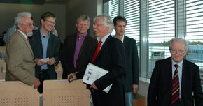 Some of Bo Barker Jørgensens's guests (von links: Gothilf Hempel, Kai Bischof, Wilhelm Hagen, Winfried Müller, Michael Friedrich, Karlheinz Altendorf)