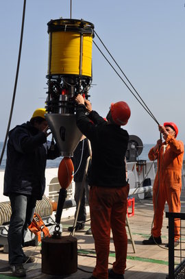 Tripod equipped with ADV, CTD and peristaltic pump for nutrient sampling Tripod equipped with ADV, CTD and peristaltic pump for nutrient sampling