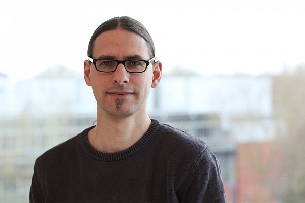 Andreas Ellrott Andreas Ellrott