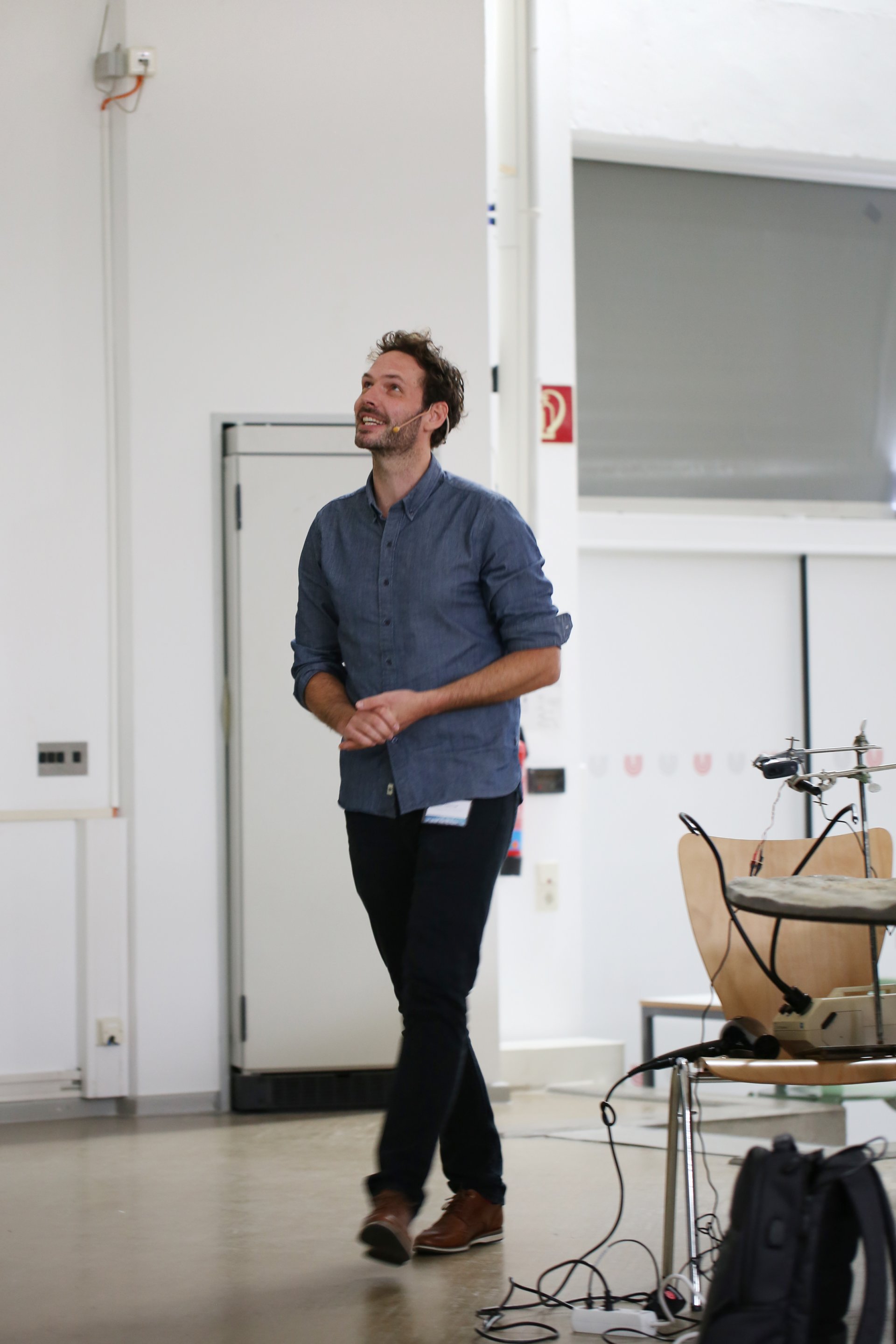 Soeren Ahmerkamp am OceanDay 2019 (© Max-Planck-Institut für Marine Mikrobiologie/A. Esken)