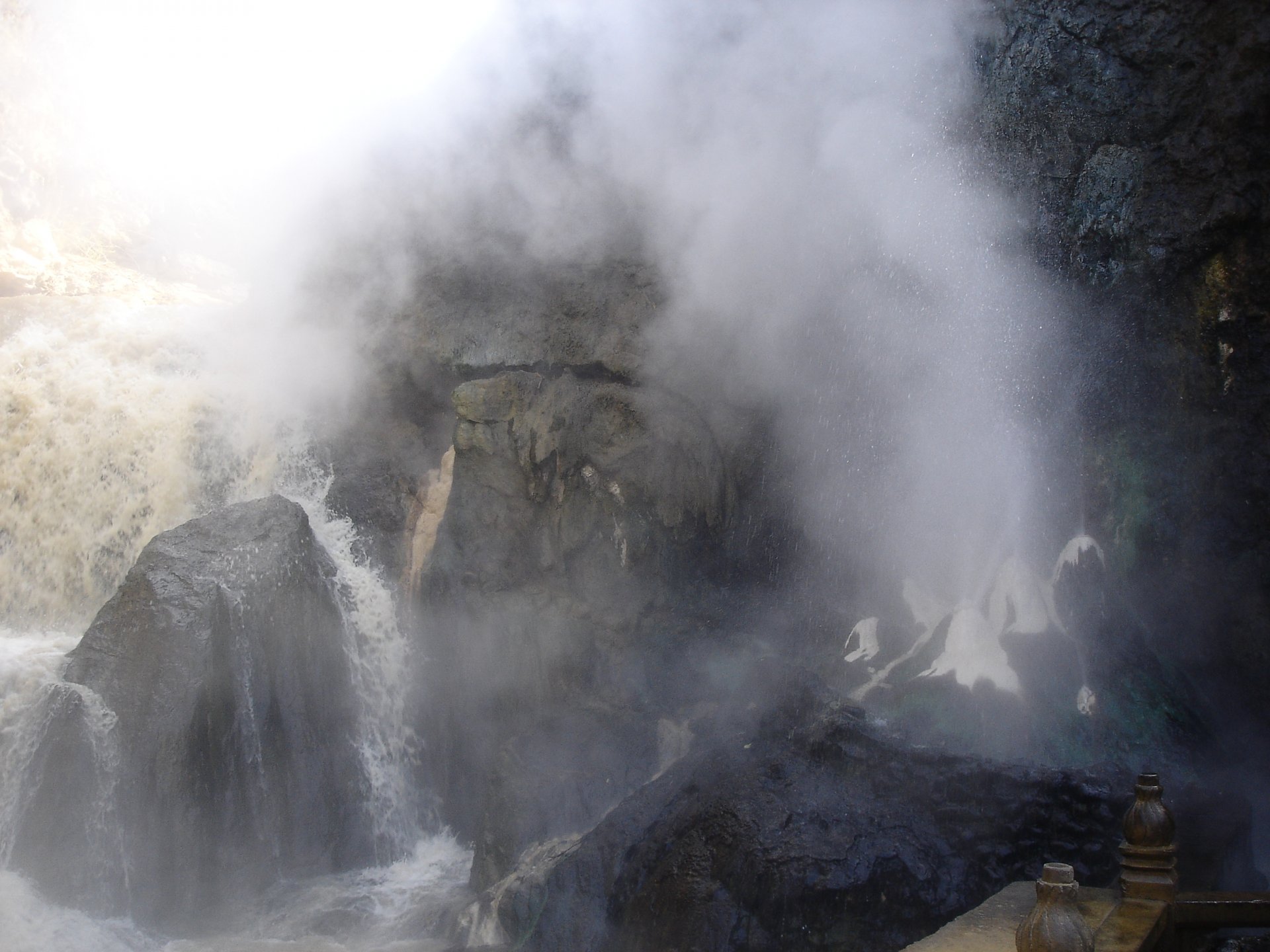 Hot springs such as the Tengchong Yunnan hotspring in China are a preferred habitat of the investigated microorganisms. 