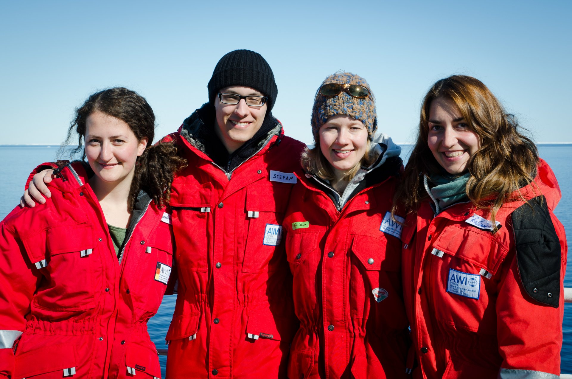 The “Benthic Microbiology”-team on Polarstern expedition PS85 to the Arctic long-term observatory HAUSGARTEN. Josephine Rapp (far left), Christina Bienhold (second from right) and Katy Hoffmann (far right) are co-authors of the study, Stefan Becker (second from left) supported the sampling. (© S. Becker) The “Benthic Microbiology”-team on Polarstern expedition PS85 to the Arctic long-term observatory HAUSGARTEN. Josephine Rapp (far left), Christina Bienhold (second from right) and Katy Hoffmann (far right) are co-authors of the study, Stefan Becker (second from left) supported the sampling. (© S. Becker)