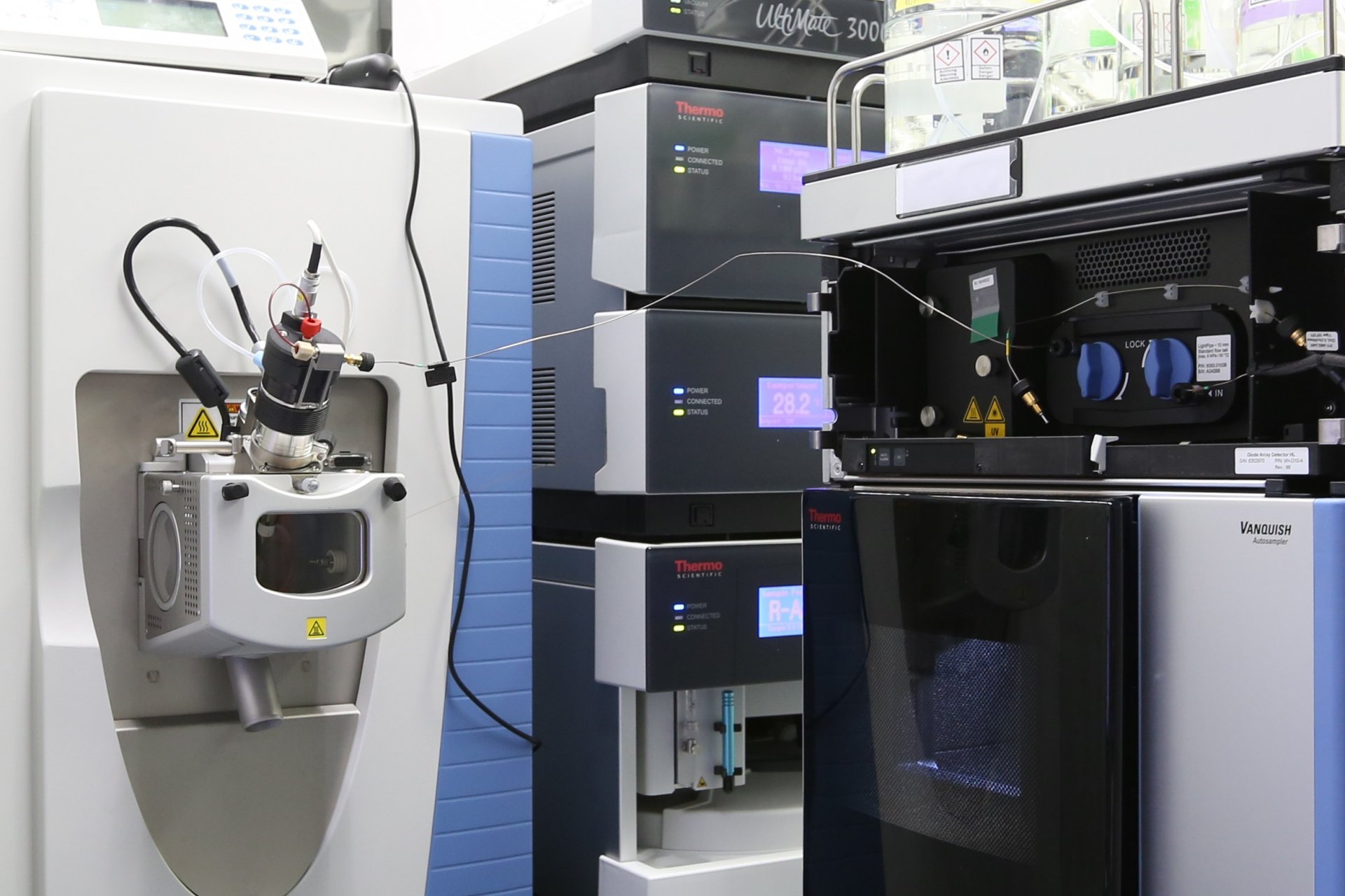 Flüssig-Chromatograph mit Massenspektrometer (© Max-Planck-Institut für Marine Mikrobiologie/ K. Matthes)