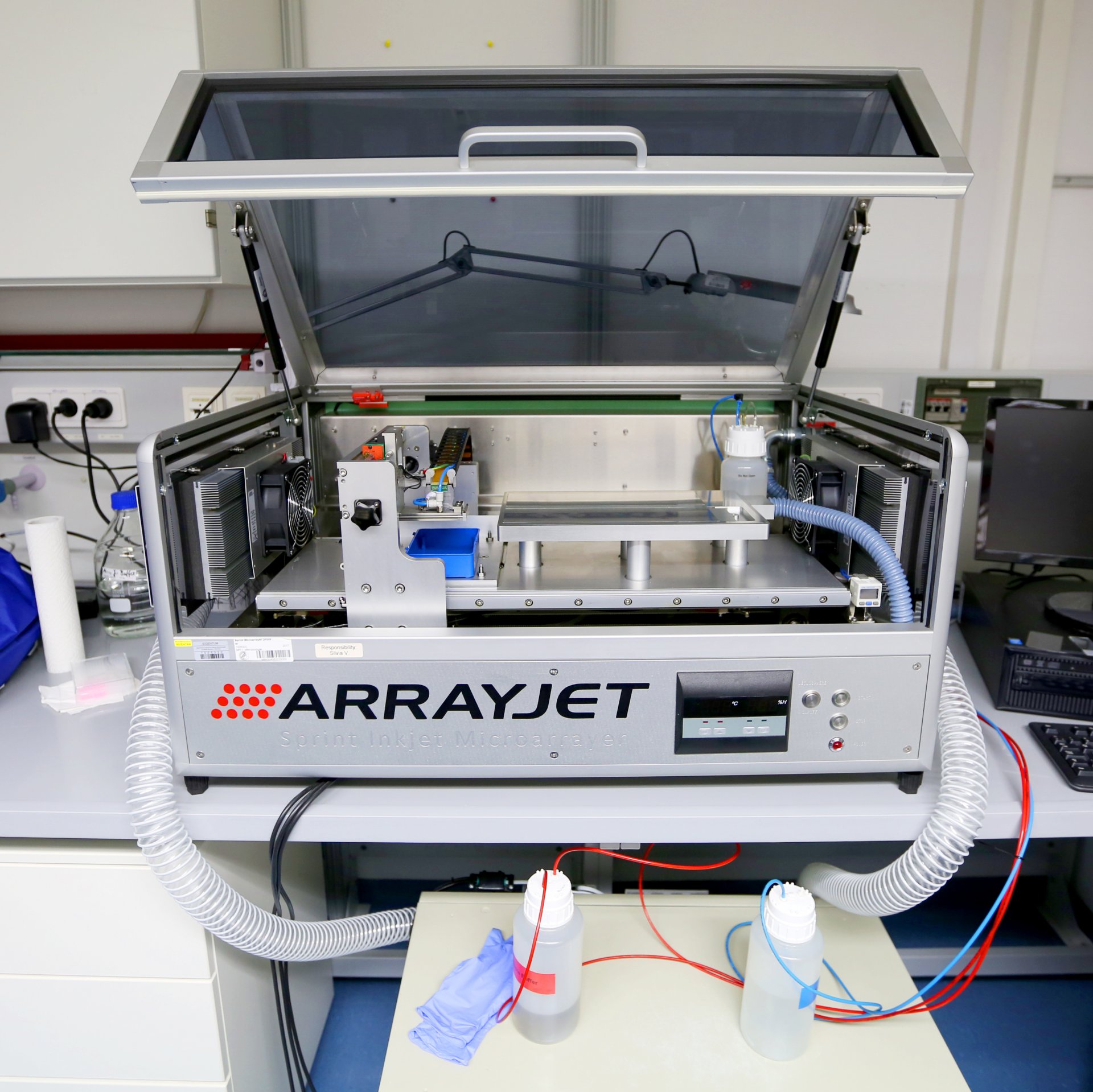 In the arrayjet robot, the microarrays were "printed" with the sugar molecules. (© Max Planck Institute for Marine Microbiology/K. Matthes)